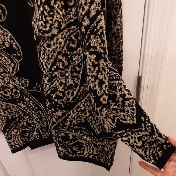 RUBY RD Sz L Black with Gold Filigree 3/4 Sleeve Tunic SWEATER, NWOT! - Picture 4 of 5